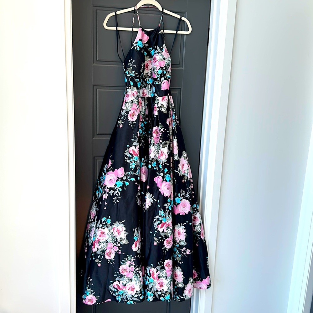 LAURA petites Floral A-line Ball Gown